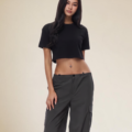 CROPPED TEE Model Black